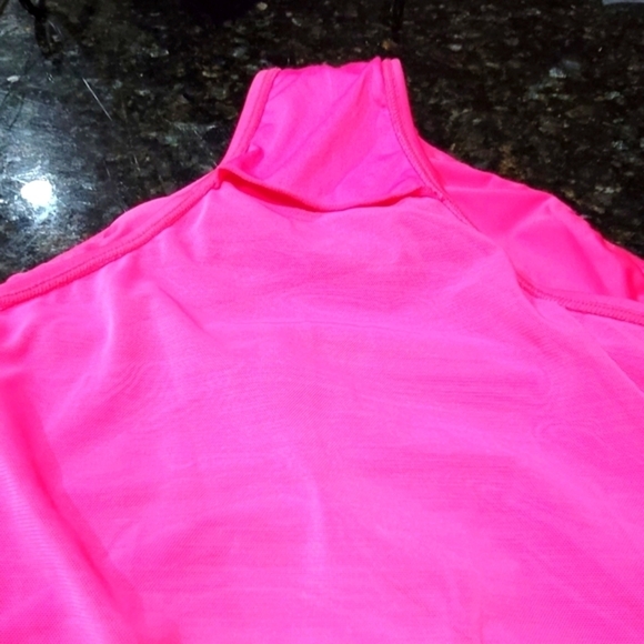 Large Hot Pink One Piece Swimsuit 🩱 Vacation Beach Summer - Picture 7 of 8